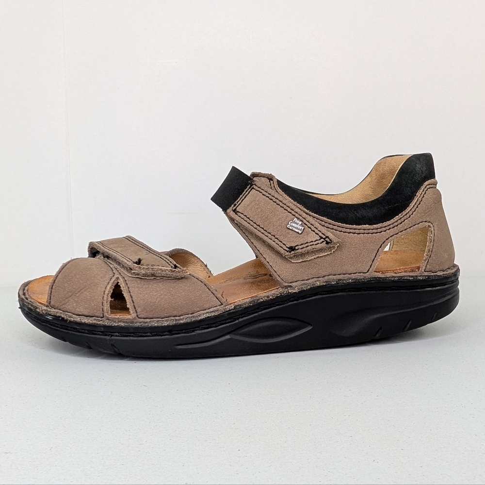 Finn Comfort Samara Sandals Womens 39 US 8-8.5 Taupe Leather Open Toe Walking